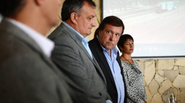En conferencia de prensa  El Gobernador Weretilneck repasó varios temas de agenda con los medios de Bariloche