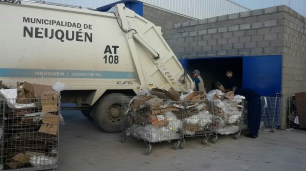 Reciben 15 mil kilos de basura por mes para ser reciclada en el Complejo Ambiental Neuquén