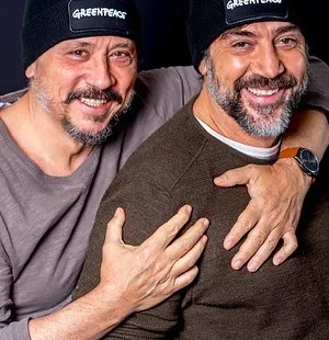 Los hermanos Bardem viajan al océano Antártico para reclamar su protección