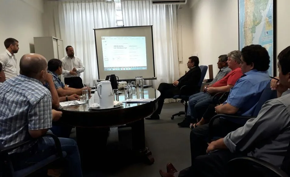 Proyecto Navidad: Nación presentó a intendentes de Chubut una iniciativa para potenciar la economía local