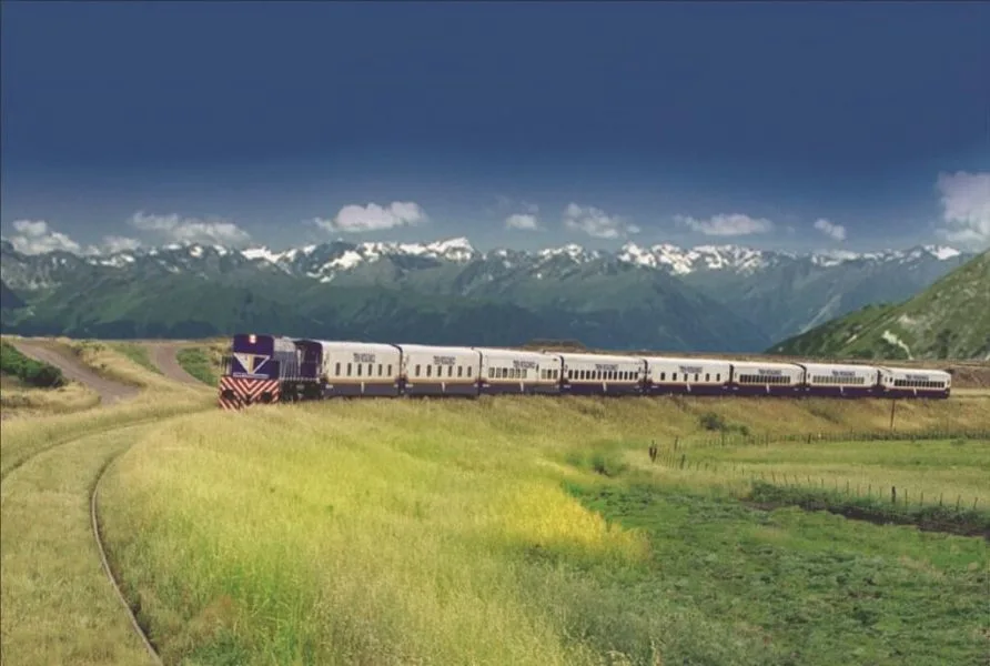 Turismo e historia  El Tren Patagónico inaugura la temporada