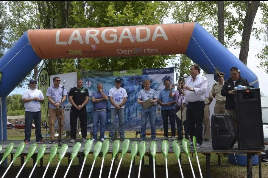 Verano 2018   Con récord de participantes comenzó una nueva edición de la Regata del río Negro