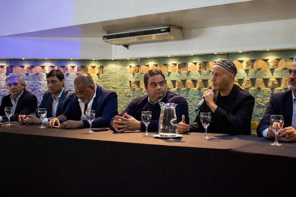 Bergman y Triaca abrieron jornada para capacitar a trabajadores del plástico sobre su reciclado