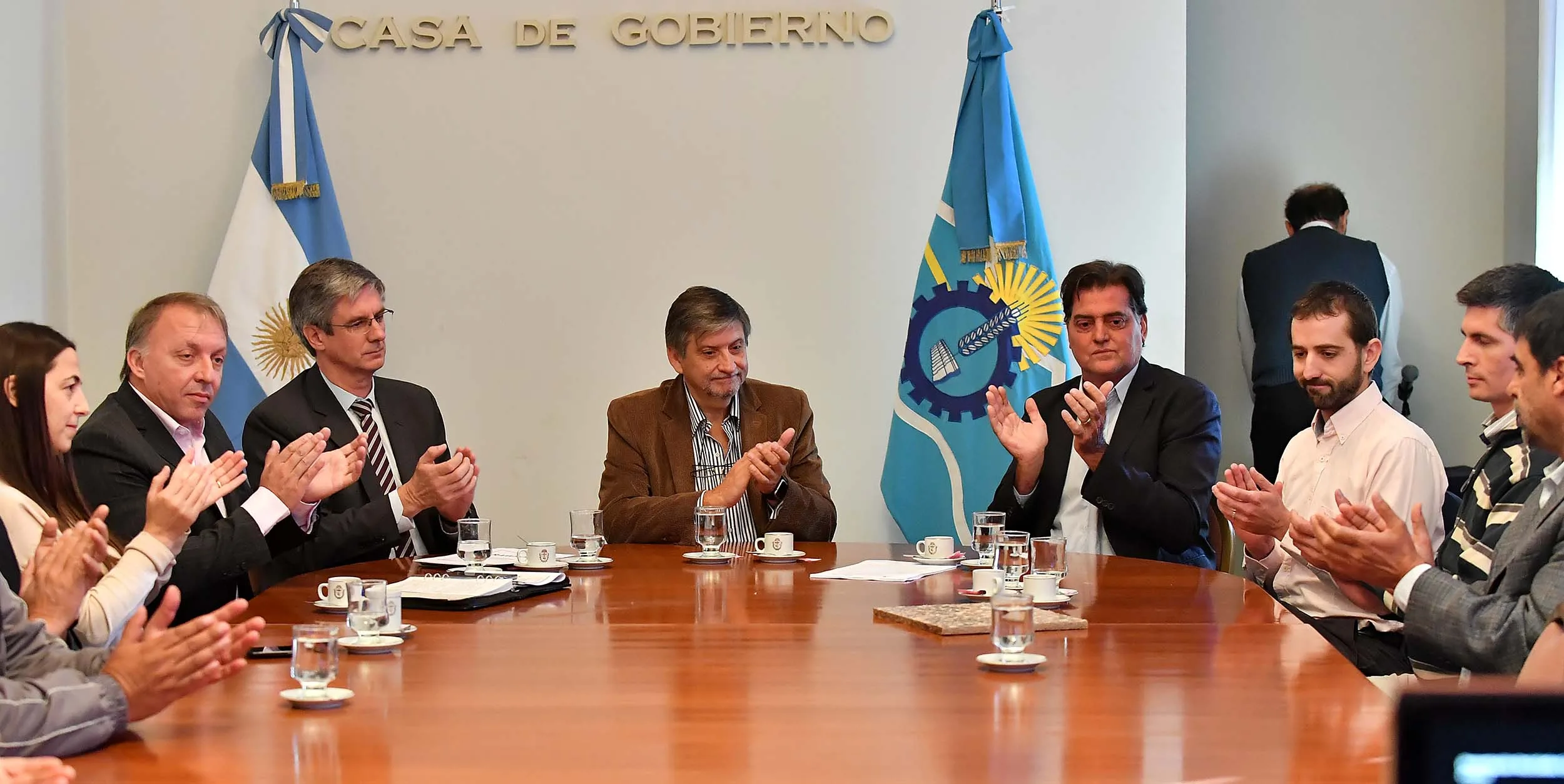 Chubut firmó convenios de proyectos sustentables con emprendedores de Esquel