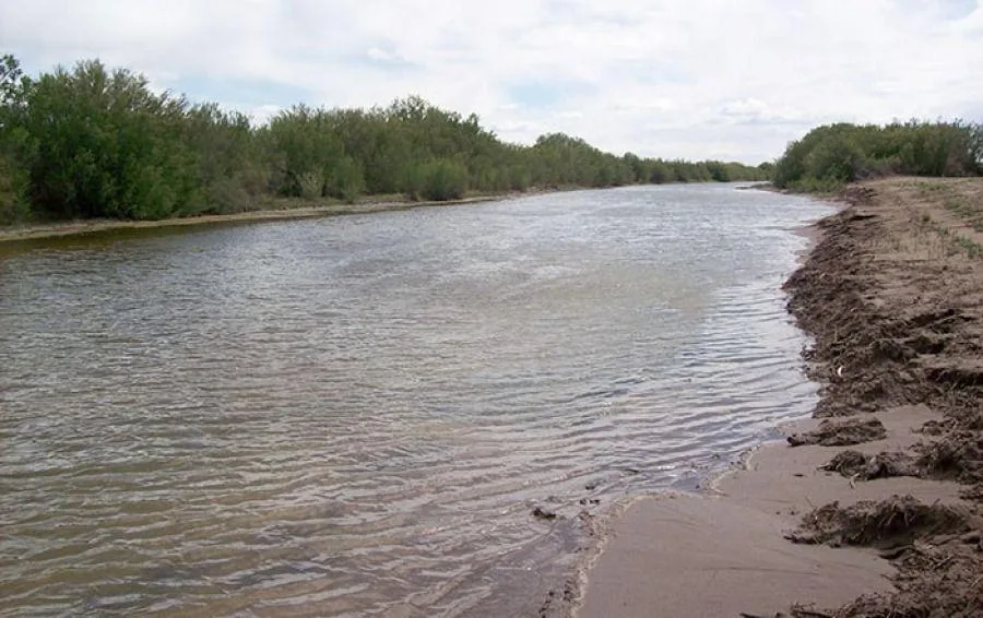 Firme posición de Neuquén en defensa de los recursos hídricos del río Negro contra pretensiones de Buenos Aires