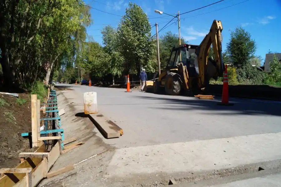 Obras y trabajos de mantenimiento de espacios públicos de Villa la Angostura