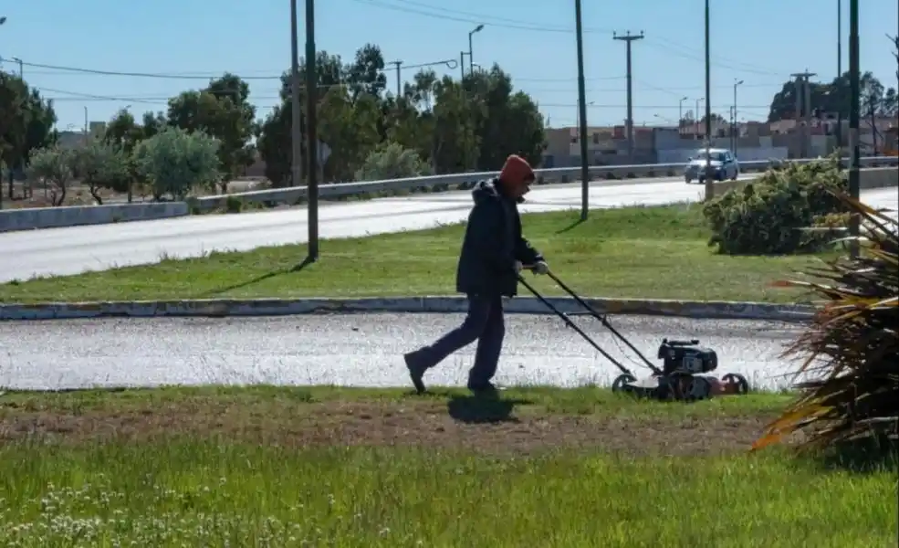 La Municipalidad de Rawson lanzó un programa de recuperación de espacios verdes