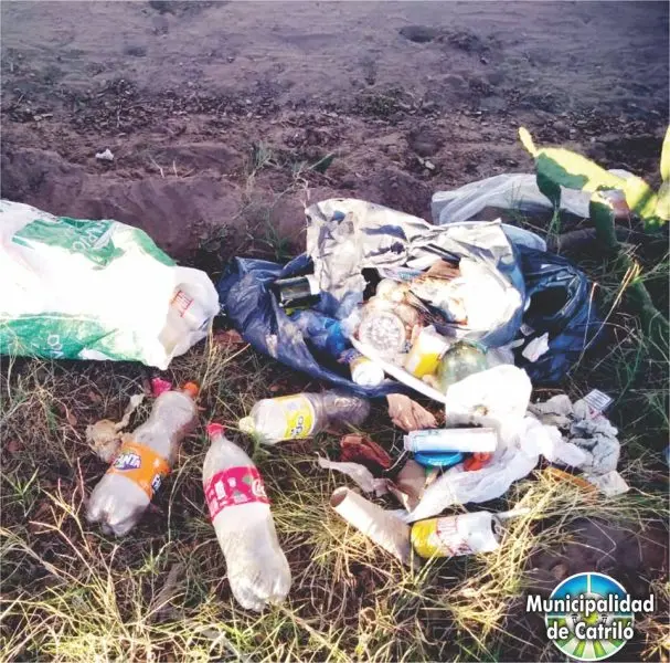 La Municipalidad de Catrilo solicita a sus ciudadanos no arrojar basura en la vía pública
