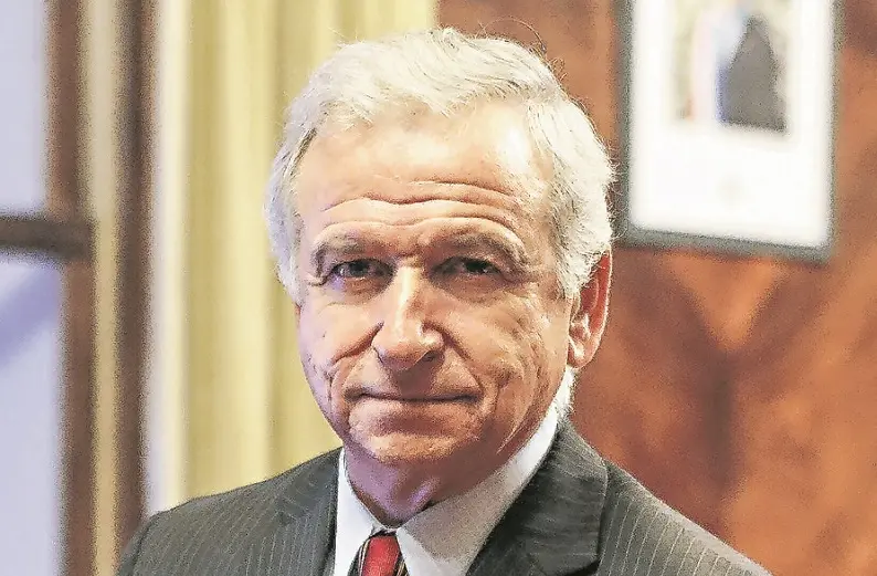 Ministro Larraín: "El cambio climático podría empujar a más de 100 millones de personas a la pobreza para el año 2030"