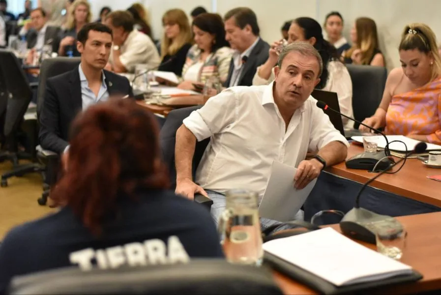Pesatti defendió la «ley de Envases» y pidió un trato justo para las ciudades responsables con el ambiente