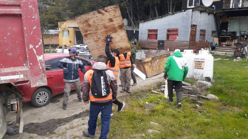 EL FIN DE SEMANA SE REALIZÓ JORNADA DE LIMPIEZA INTEGRAL EN DISTINTOS SECTORES DEL BARRIO ANDORRA