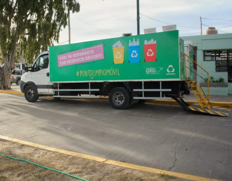 El Punto Limpio Móvil continúa recibiendo residuos electrónicos