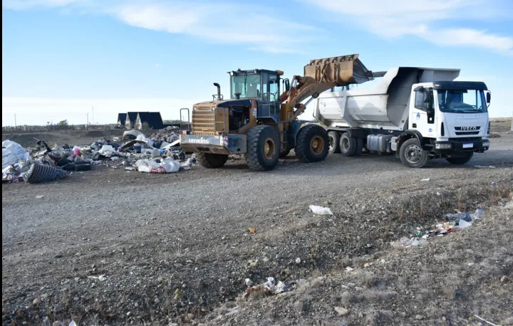 El Municipio de Río Gallegos erradicó un minibasural en el barrio Los Arrabales