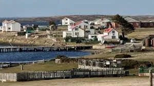 Piden informes por la presencia de fuerzas kosovares en las Islas Malvinas