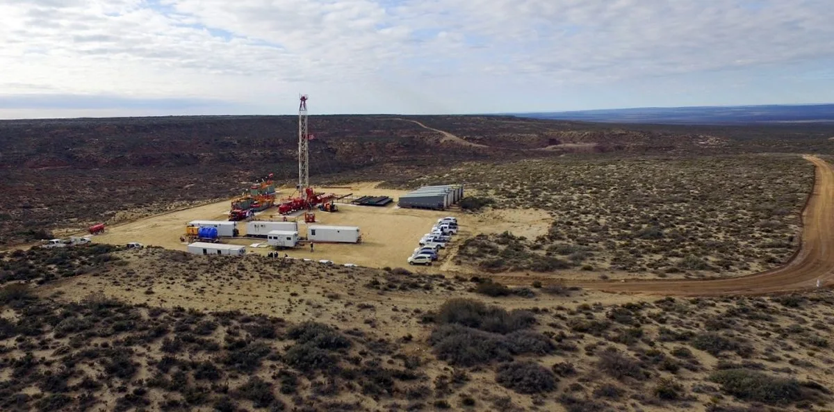 La producción de petróleo en Neuquén alcanzó los 328 mil barriles por día