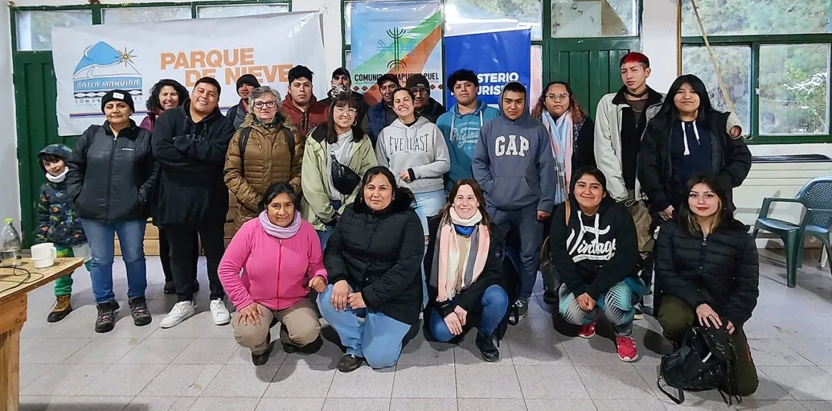 Personal del Batea Mahuida se capacitó en atención al visitante