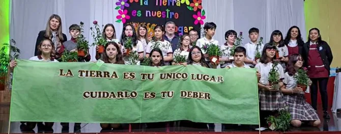 Río Grande: Estudiantes de la EMEI ratificaron su «Compromiso con el medio ambiente»
