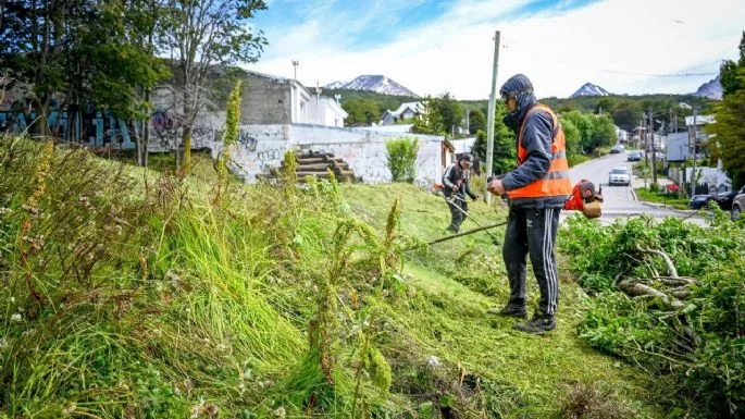 Destacan jornada de limpieza en barrios “Bella Vista” y “Los Alakalufes” de Ushuaia