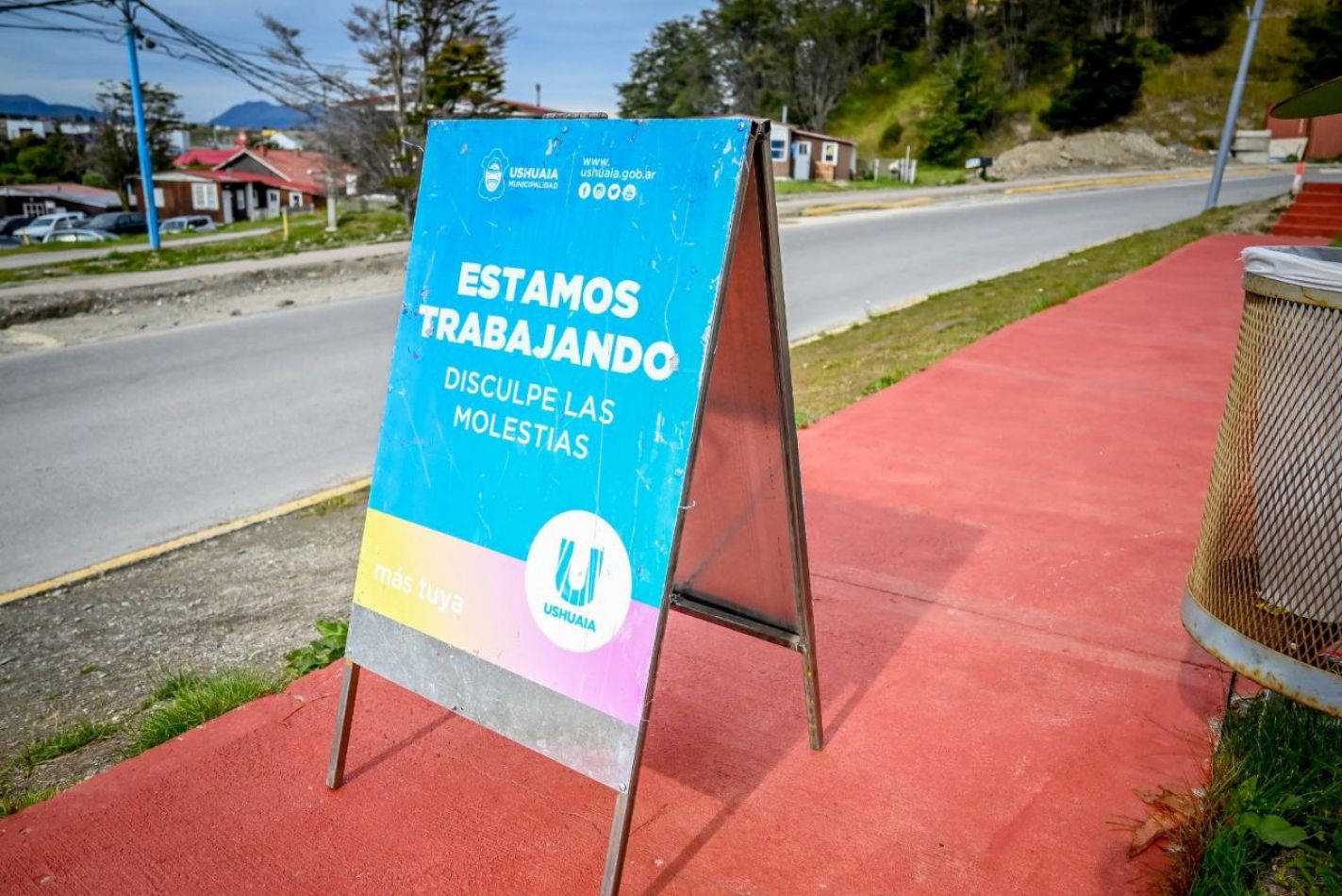 Usuhuaia: municipalidad realiza trabajos de puesta en valor del paseo del centenario