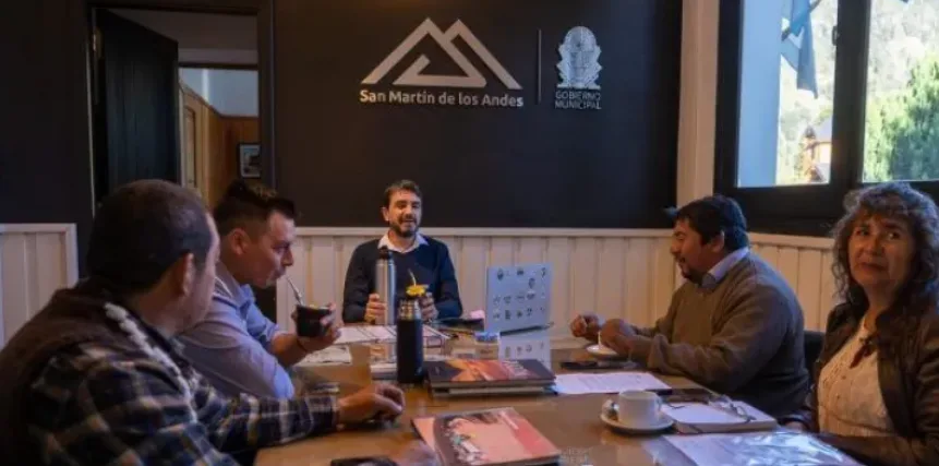 El intendente de San Martín de los Andes avanza en agenda de temas con la Comunidad Vera