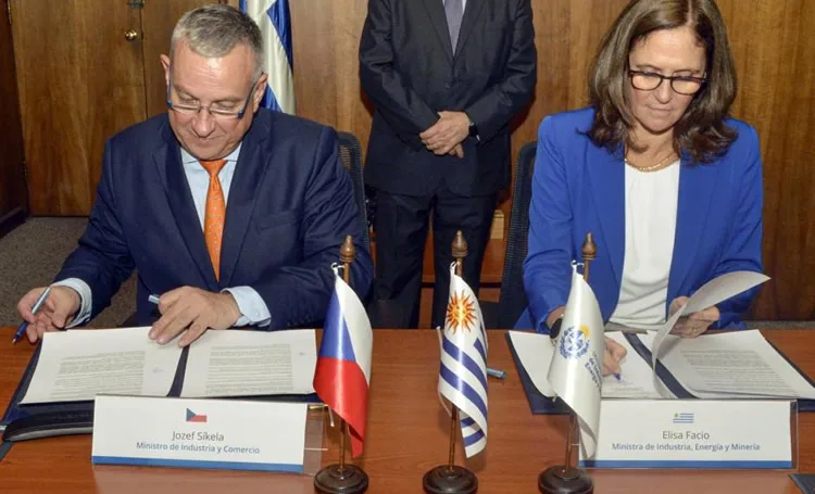 Uruguay trabajará con República Checa en proyectos sobre combustibles y energías renovables