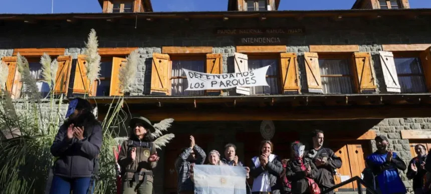 Trabajadores de Parques Nacionales contra la Ley Bases