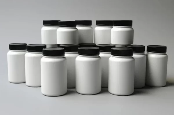 No tires los envases de proteína en polvo: así podés hacer un moderno jarrón para tu living
