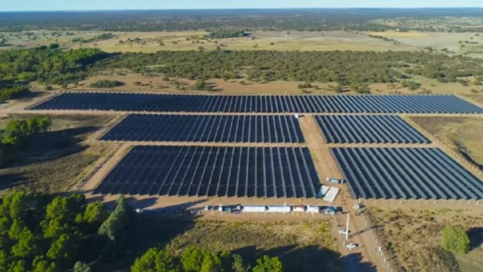 Así es el flamante primer parque solar fotovoltaico de La Pampa