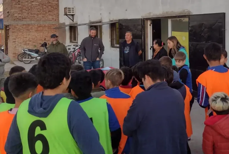 La Pampa promueve la eficiencia energética en clubes y espacios deportivos