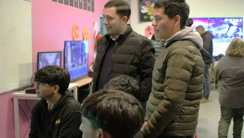 Con gran participación, se llevó adelante el Aula Móvil de la Fundación YPF
