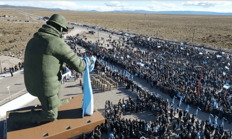 Inauguración en Zapala el monumento al Soldado Argentino Veterano de la Guerra de Malvinas