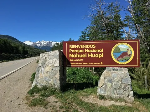 Estudiantes de Turismo de la UNRN Contribuyen a la Gestión del Parque Nacional Nahuel Huapi con Prácticas en el Terreno