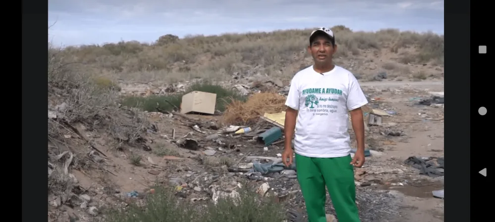 Victor Velasque, un ciudadano comprometido con el medio ambiente en San Antonio Oeste.