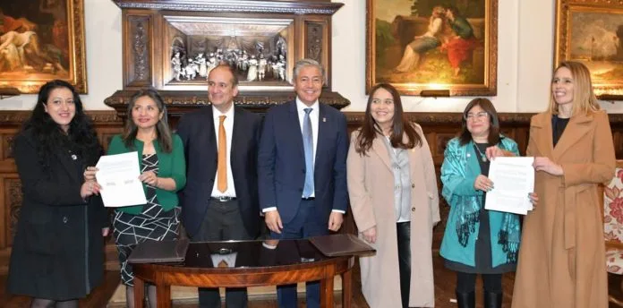 Neuquén y la región chilena del Biobío desarrollan un circuito turístico binacional