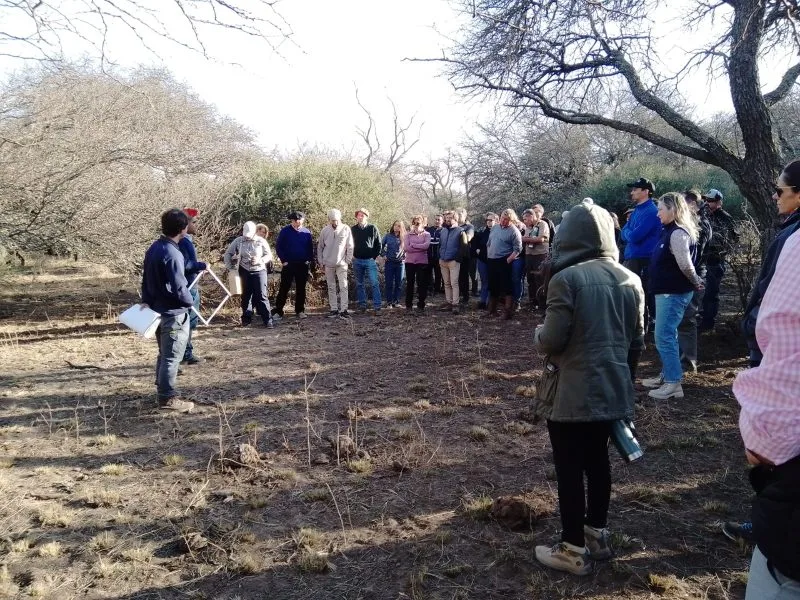 Jornada Educativa en Laguna Guatraché: Avances en Ganadería Regenerativa y Sostenibilidad