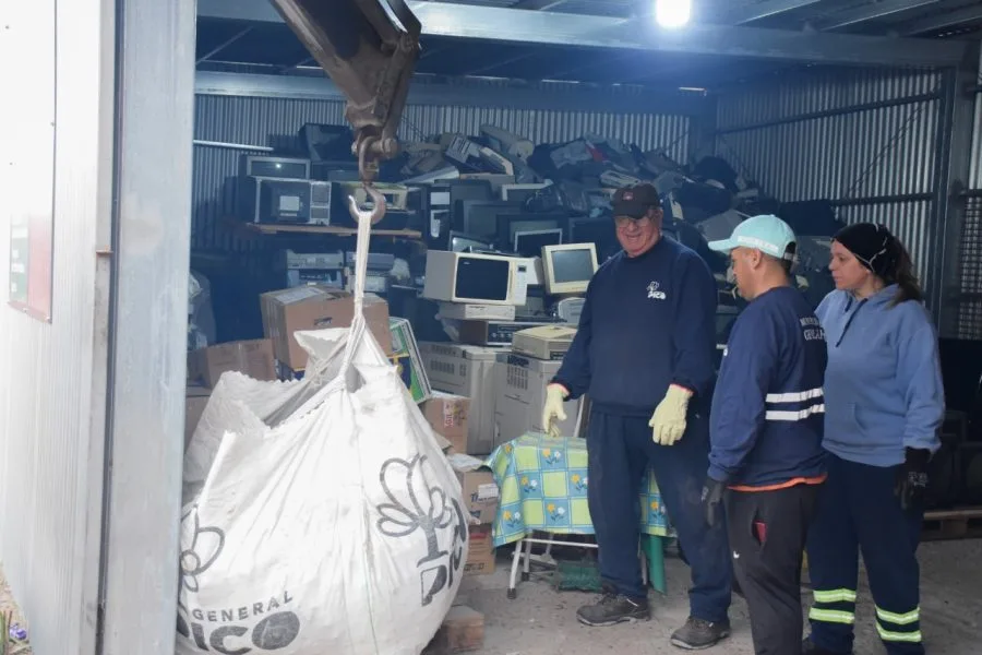 El municipio de General Pico recolectó y envió a Córdoba 7500 kilos de RAEES