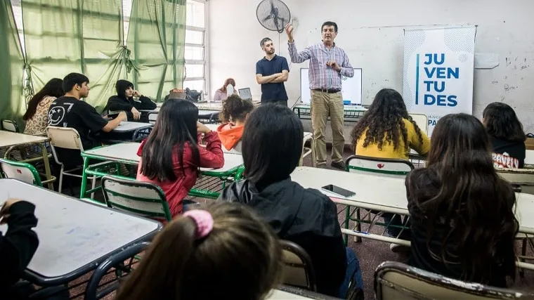 Jóvenes de Paraná se suman masivamente a capacitaciones ambientales municipales