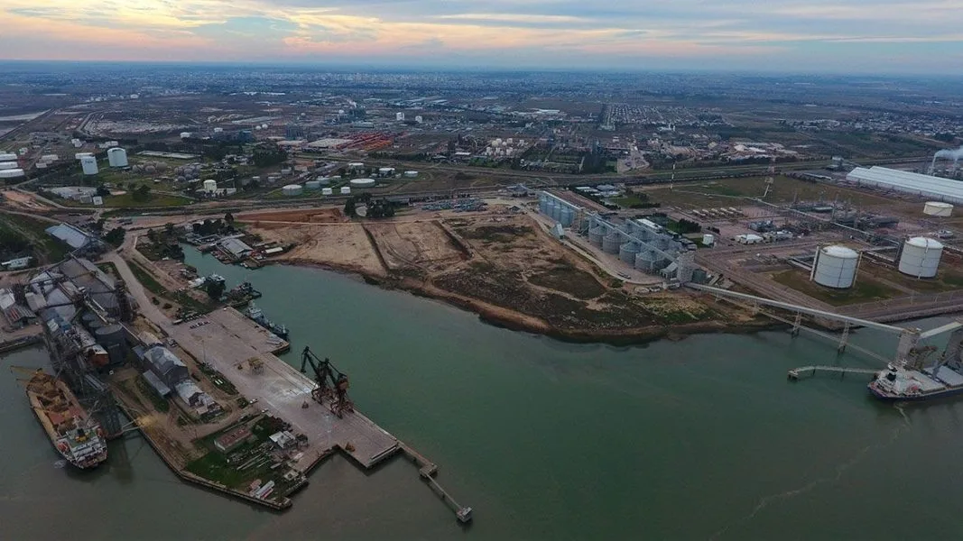 Bahía Blanca plantea pelea a Río Negro por el megaproyecto de GNL de YPF