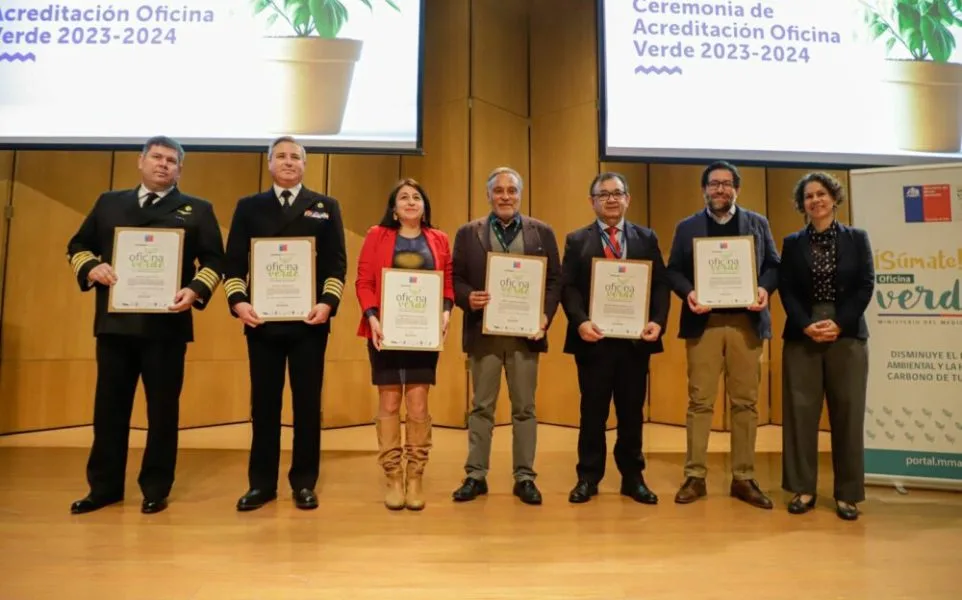 Medio Ambiente de Chile certifica a 34 instituciones por sus prácticas ambientales
