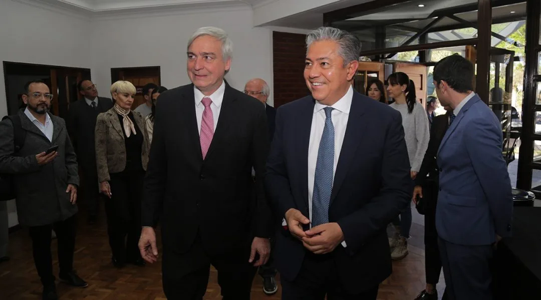 Neuquén refuerza su papel en el federalismo energético, afirma Figueroa