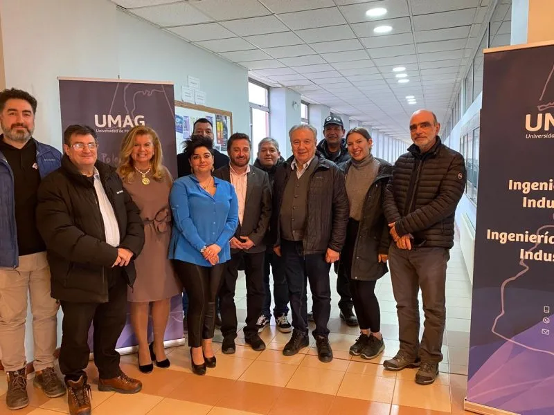 Delegación de la UTN explora planta de hidrógeno verde en Punta Arenas