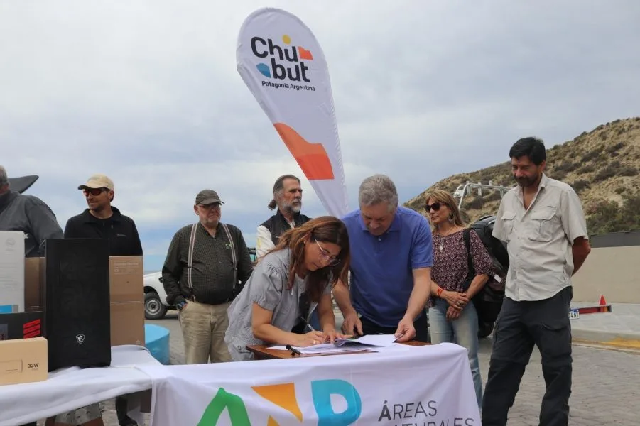 Chubut refuerza la conservación marina con nuevo equipamiento para áreas protegidas