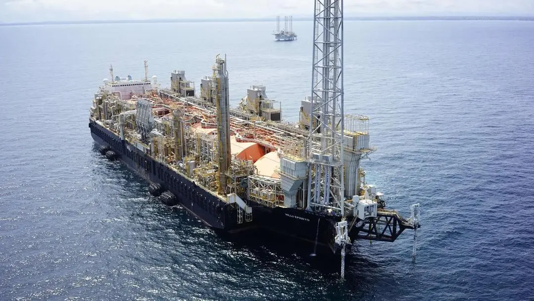Barco Proyecto de GNL en Río Negro