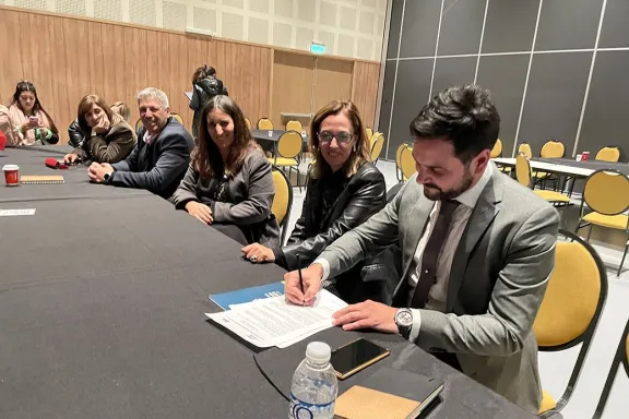 los Lagos: Neuquén impulsa un corredor bioceánico multimodal
