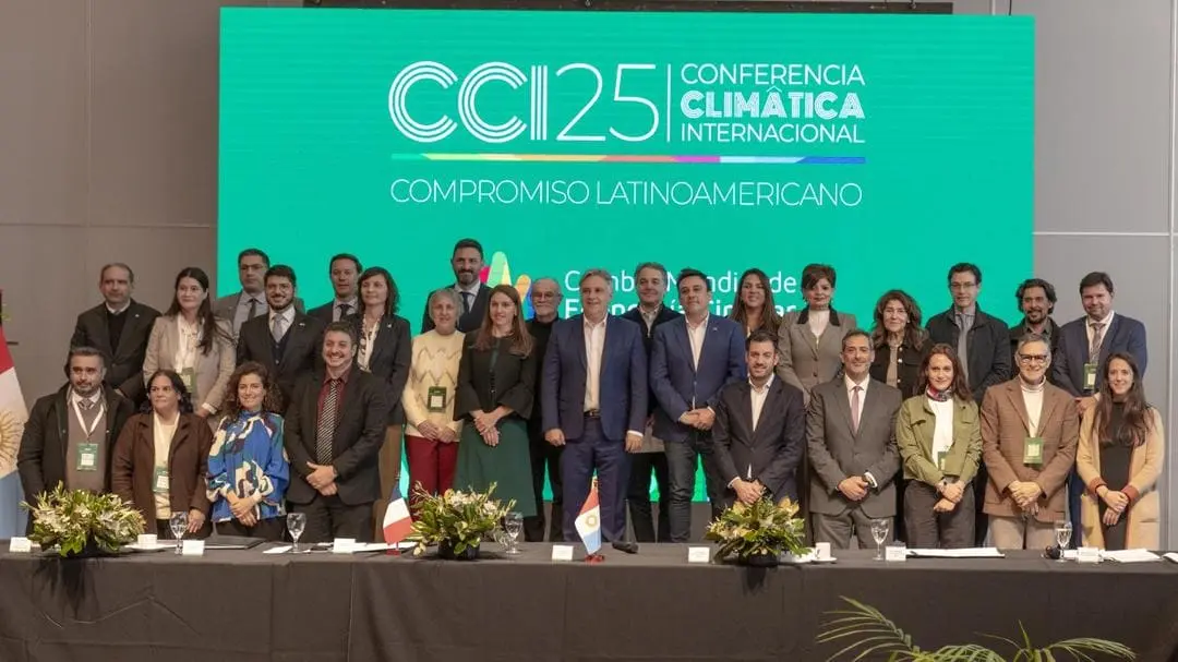 Río Negro sella histórico compromiso regional contra el cambio climático