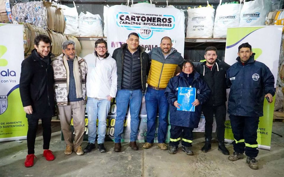 Manos a la Obra: La Cooperativa Pionera que Revoluciona el Reciclaje y la Economía Circular en Neuquén