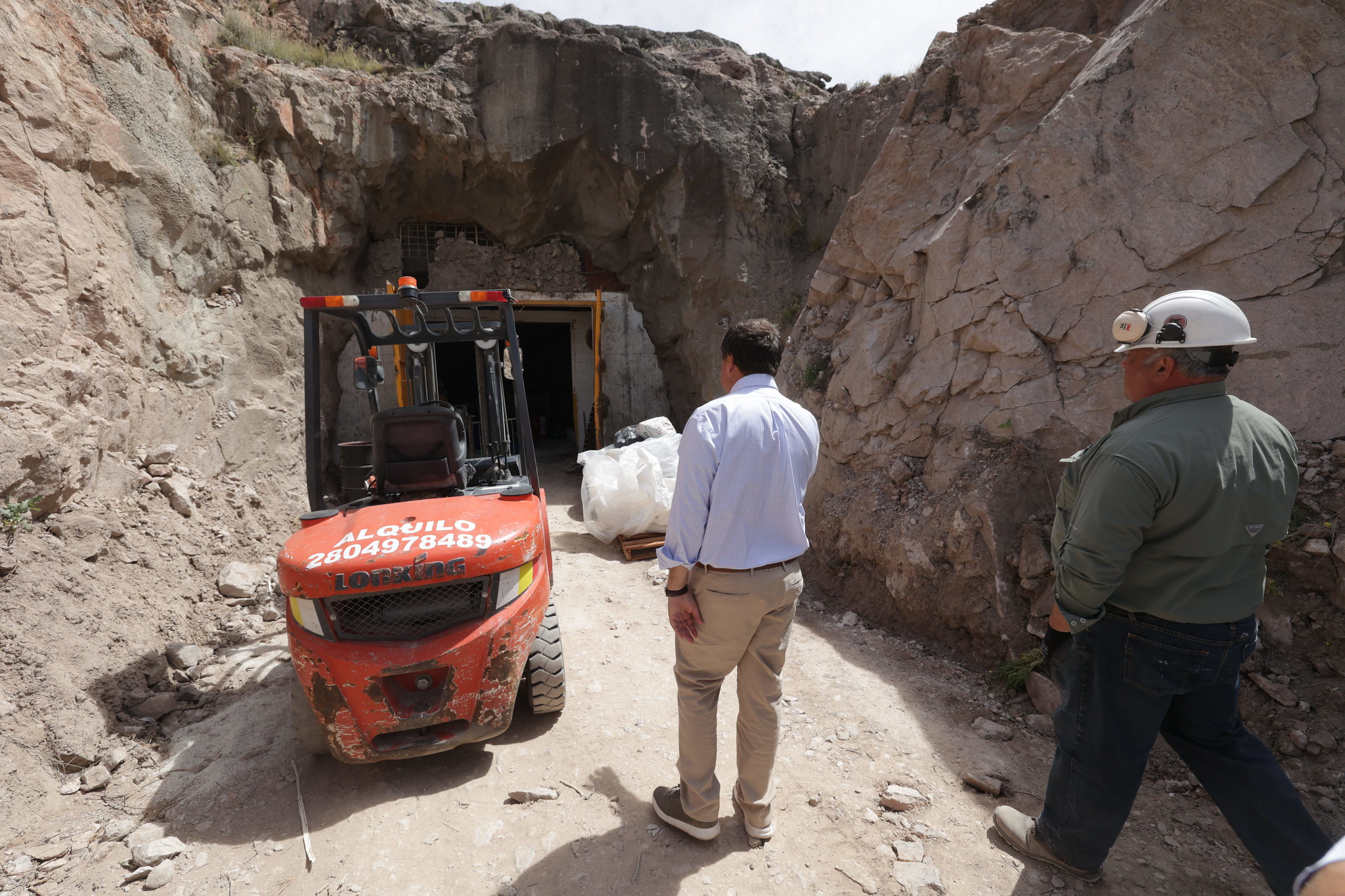 Río Negro hace historia ambiental: el operativo que eliminará definitivamente los PCB y marca un antes y un después en la provincia Río Negro hace historia ambiental: el operativo que eliminará definitivamente los PCB y marca un antes y un después en la provincia