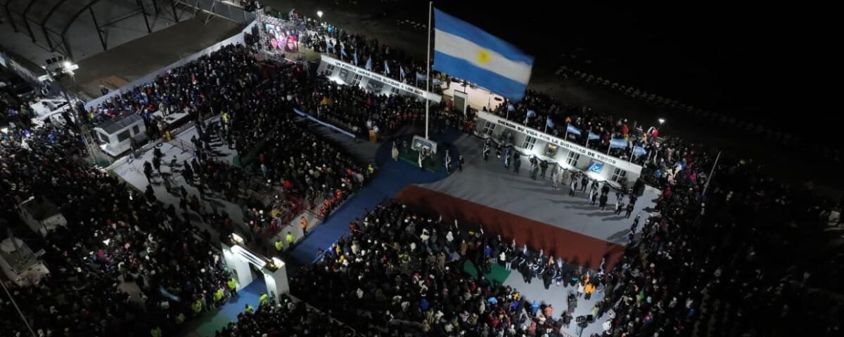 En un contexto donde la geopolítica, la memoria histórica y la identidad nacional vuelven a ocupar un lugar central en la agenda pública