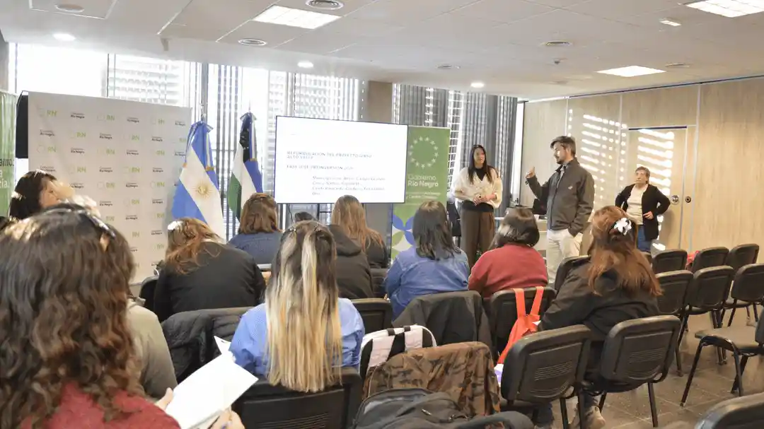 Impactante giro en el GIRSÚ Alto Valle: la inclusión social se convierte en el eje clave que redefine la gestión de residuos en Río Negro